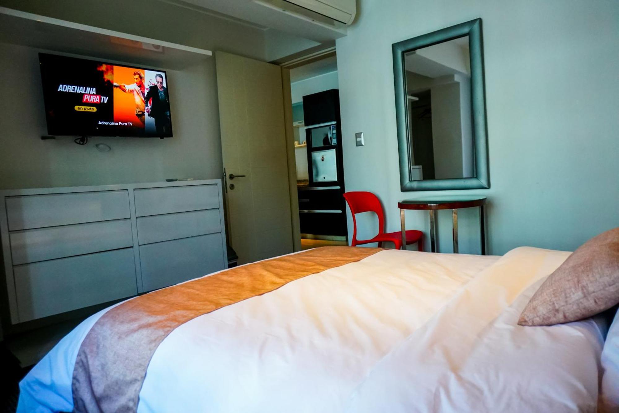 Apart Hotel Petit Palace Suites Lima Buitenkant foto