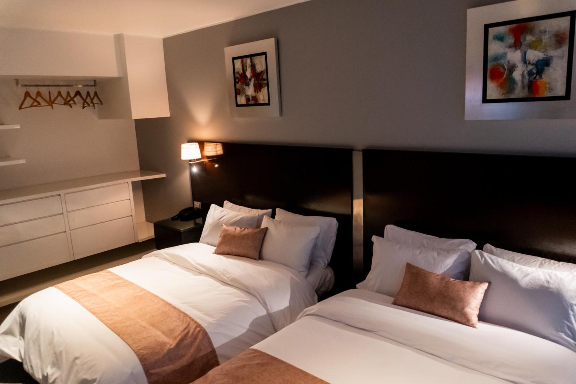 Apart Hotel Petit Palace Suites Lima Buitenkant foto